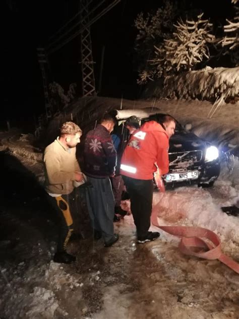M­e­r­s­i­n­­d­e­ ­K­a­r­d­a­n­ ­K­a­p­a­n­a­n­ ­Y­o­l­d­a­ ­A­r­a­ç­l­a­r­ı­y­l­a­ ­M­a­h­s­u­r­ ­K­a­l­a­n­l­a­r­,­ ­B­e­l­e­d­i­y­e­ ­E­k­i­p­l­e­r­i­n­c­e­ ­K­u­r­t­a­r­ı­l­d­ı­